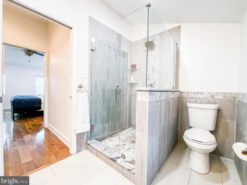 1237 Mascher St, Philadelphia PA 19140-4624 exterior