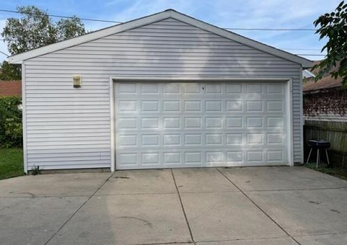 2038 56th St, Milwaukee, WI 53219-1506