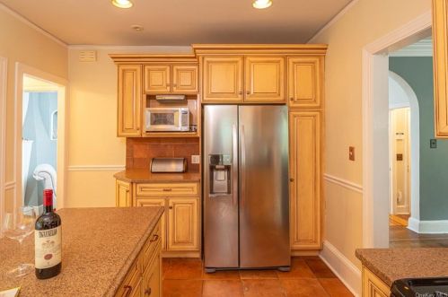 54 Carwall Ave, Mount Vernon NY 10552-1212 exterior