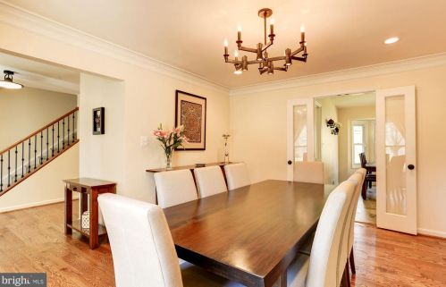 733 Rdg Dr, Mc Lean VA 22101-1620 exterior