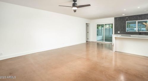 4735 24 St, Phoenix AZ 85016-4837 exterior