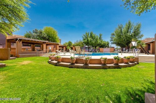 5312 Calle Vista De Colores, Tucson AZ  85711-7431 exterior