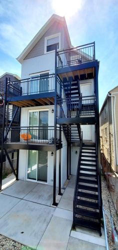 2220 21st Pl, Chicago IL  60608-3915 exterior