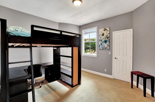 4061 Artesa Dr, Boynton Beach FL 33436-2628 exterior