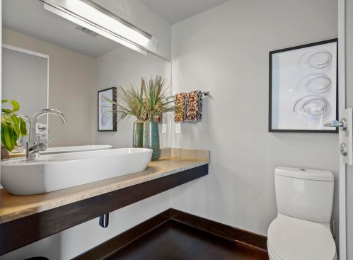 755 Kilbourn Ave, Milwaukee WI 53208-3111 exterior