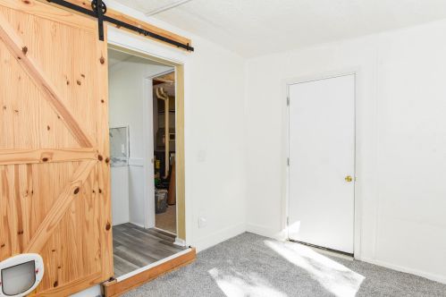 1014 Chrysler St, Kalamazoo MI  49048-2236 exterior