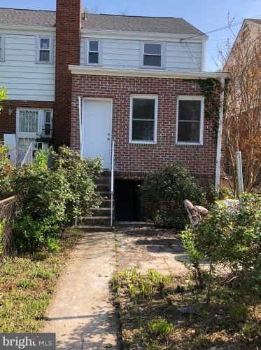 73 Elmira St, Washington DC 20032-5810 exterior