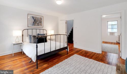 335 Manton St, Philadelphia PA 19146-3811 exterior