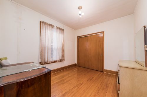 3657 Artesian Ave, Chicago IL 60645-5301 exterior