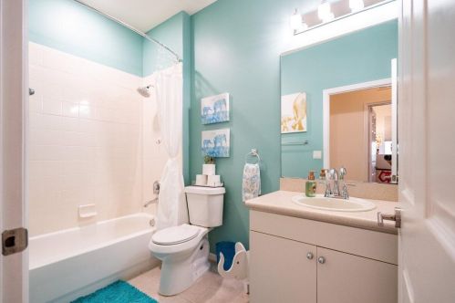 236 Coconut Key Way, Fort Pierce FL 34986-1911 exterior