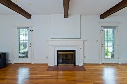 16 Eton St, Springfield, MA 01108-2839