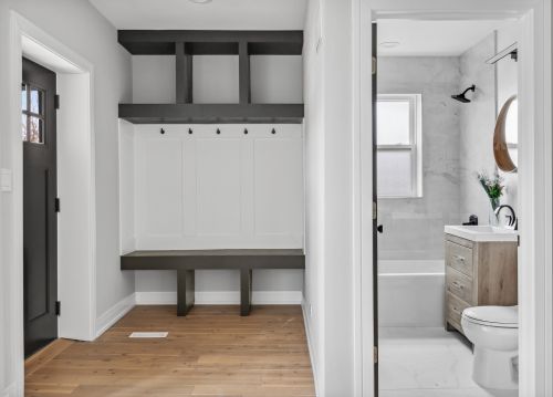 4647 Lawler Ave, Chicago IL  60638-2009 exterior