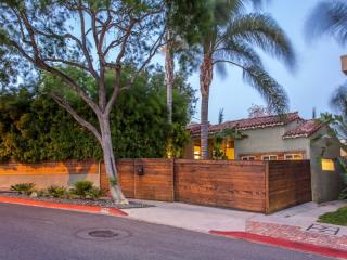 866 Westbourne Dr, Los Angeles CA  90069-4602 exterior