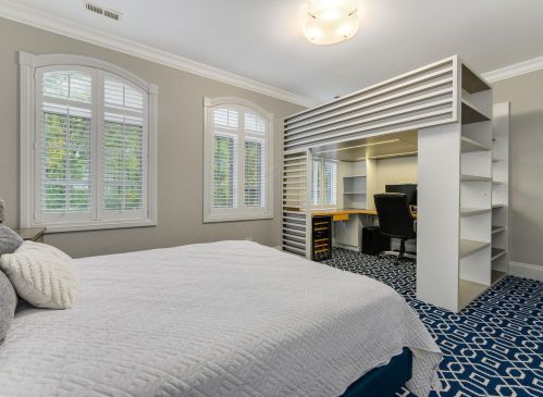 4147 Damen Ave, Chicago IL 60618-3045 exterior