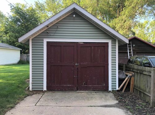 3221 Milwaukee St, Madison WI 53714-2117 exterior