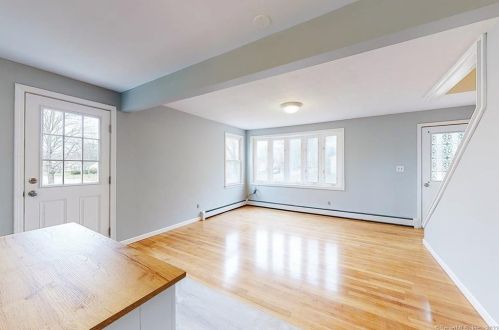 33 Palmer St, Killingly CT 06239-2732 exterior