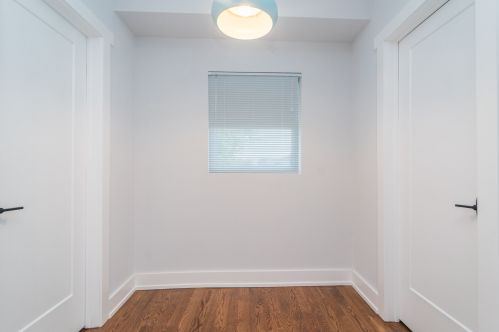 2317 Addison St, Chicago IL 60618-6042 exterior