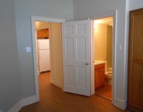 109 10th St, Austin TX  78701-2354 exterior