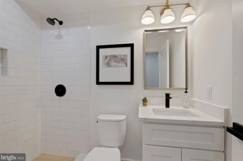 2410 37th St, Washington DC  20007-1835 exterior