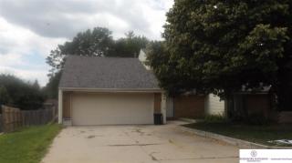 908 152 Cir, Omaha NE  68154-2820 exterior