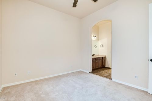 43928 20th St, Phoenix AZ 85006-2323 exterior