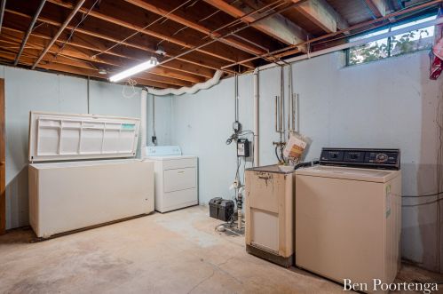 1451 Sweet St, Grand Rapids MI 49505-5425 exterior