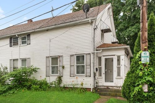 9 Beckside Rd, Providence, RI 02911-1009