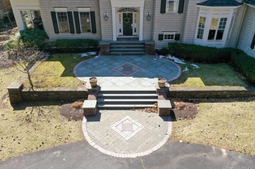 3 Thatcher Ter, Farmington, CT 06032-1565