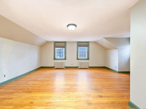 108 Harding St, New Britain CT 06052-1607 exterior