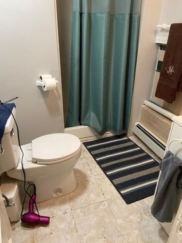 14 Aventine Ave, Providence RI 02904-1211 exterior