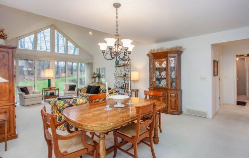 3461 Charlevoix Dr, Grand Rapids MI 49546-7061 exterior