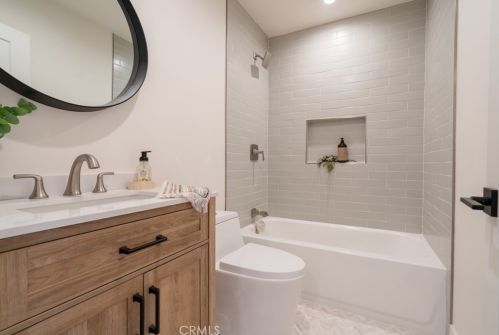 14291 Prospect Ave, Tustin CA  92780-2316 exterior