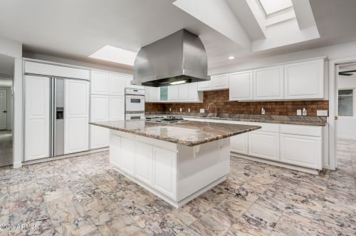 3315 Christy Dr, Phoenix AZ  85029-4230 exterior