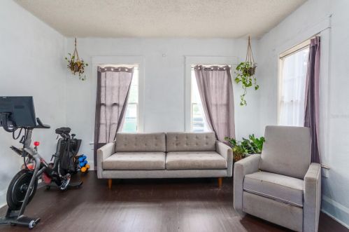 10012 Annette Ave, Tampa FL 33612-6826 exterior