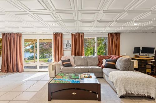 9 Noto Dr, Providence RI  02904-2905 exterior