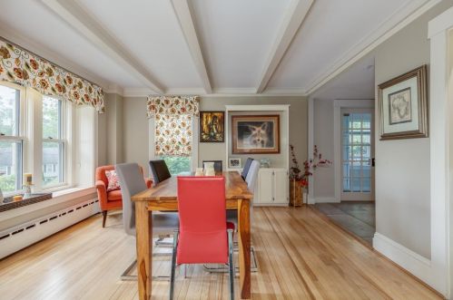 28 Westbourne Rd, Concord NH 03301-2916 exterior