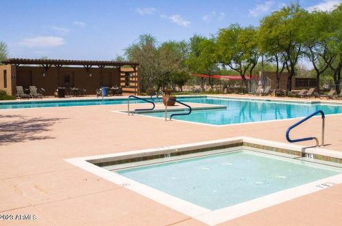 32735 22nd Dr, Phoenix AZ  85085 exterior