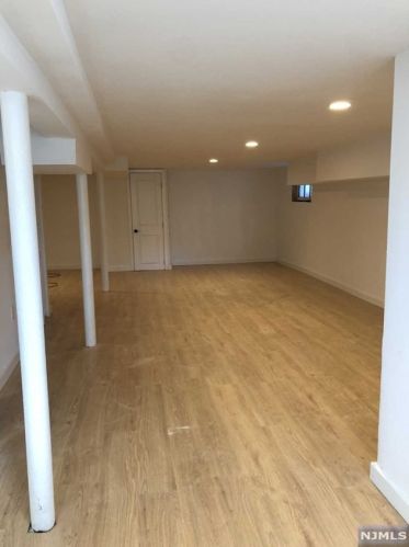 68 9th Ave, Paterson NJ 07506-1645 exterior