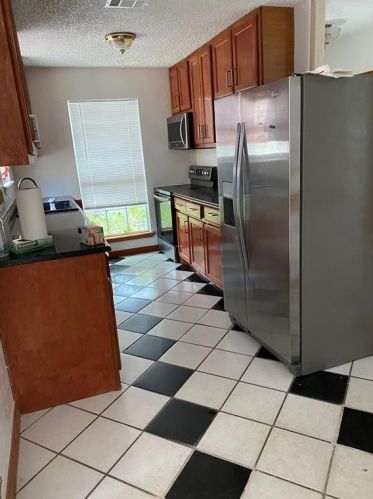 9959 Cedar Mtn Cir, Dallas TX 75217-2833 exterior