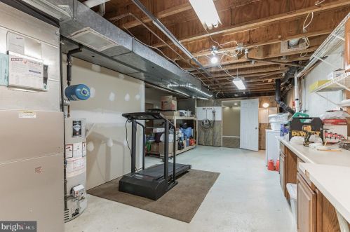 444 Derry Dr, Chester PA 19014-1254 exterior