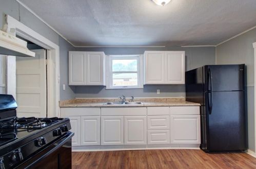 3203 17th St, Austin TX  78721-1009 exterior