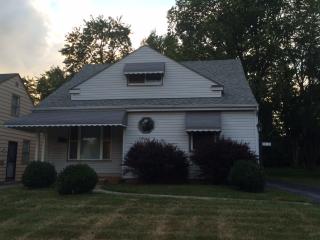 19123 Maple Heights Blvd, Cleveland OH  44137-2221 exterior