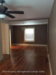 229 Goepp St, Bethlehem PA  18018-3811 exterior