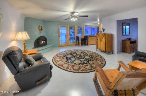 9111 Loma Linda Pl, Tucson, AZ 85749-9439