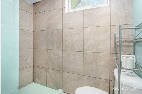 2412 Mccracken St, Meskegon MI 49441-1445 exterior