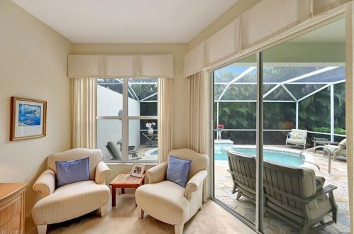 1826 Leamington Ln, Naples FL 34109-1452 exterior