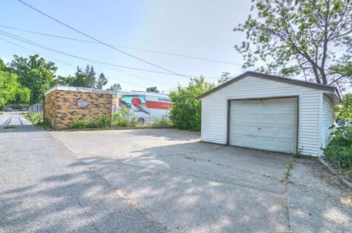 1028 Ironwood, Mishawaka IN 46544-4406 exterior