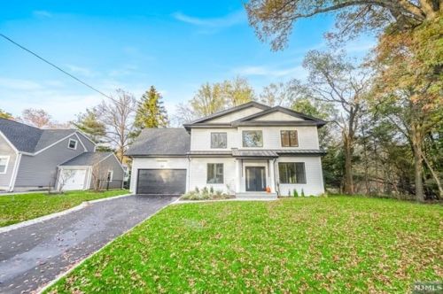 22 Lois Ave, Demarest NJ  07627-2220 exterior