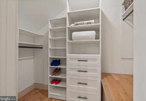 8 Narberth Ter, Camden NJ  08108-1017 exterior