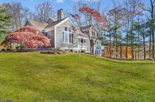 2 Baxter Farm Rd, Morristown, NJ 07960-6609